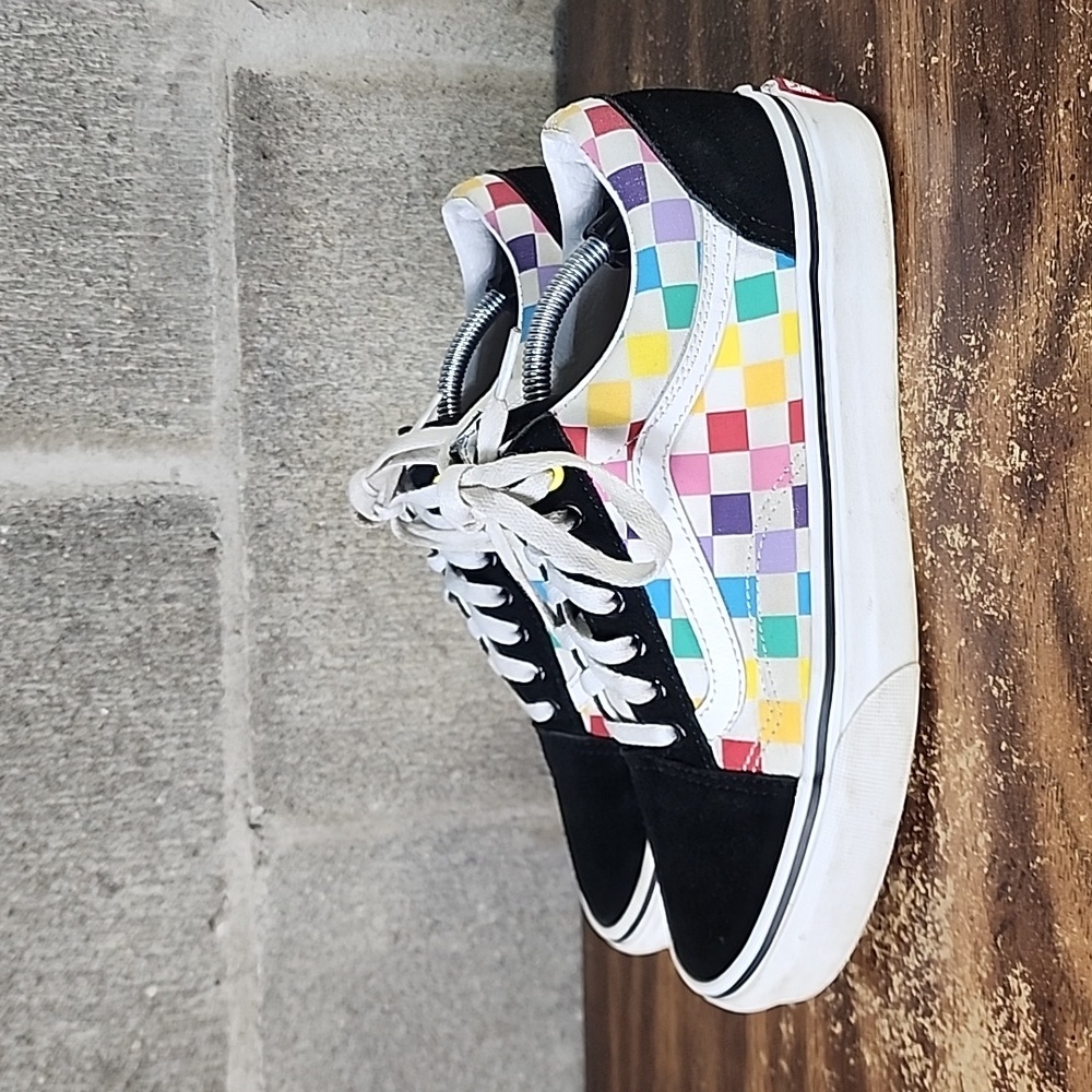 Vans Rainbow Colored Checkered Mens Size 8/Women's 9.5 Skateboarding Shoes
